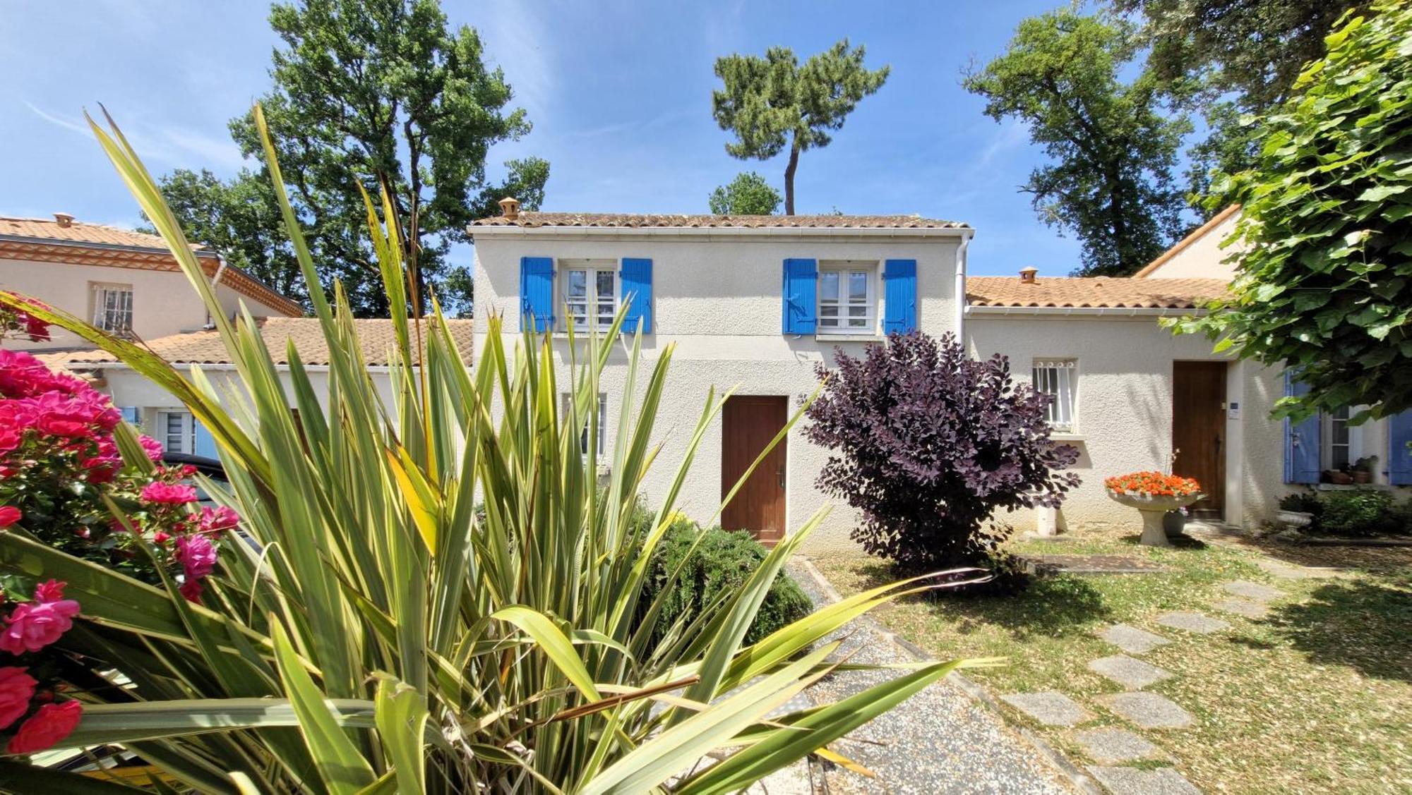 Meschers Sur Gironde - Maisonnette De Vacances - Terrasse - Proche Plage Exterior photo